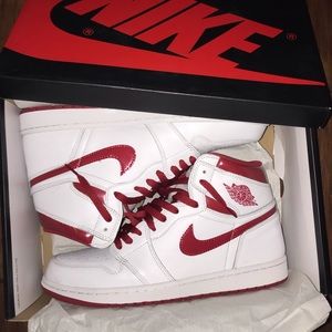 Jordan 1 Red Metallic